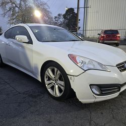 2012 Hyundai Genesis