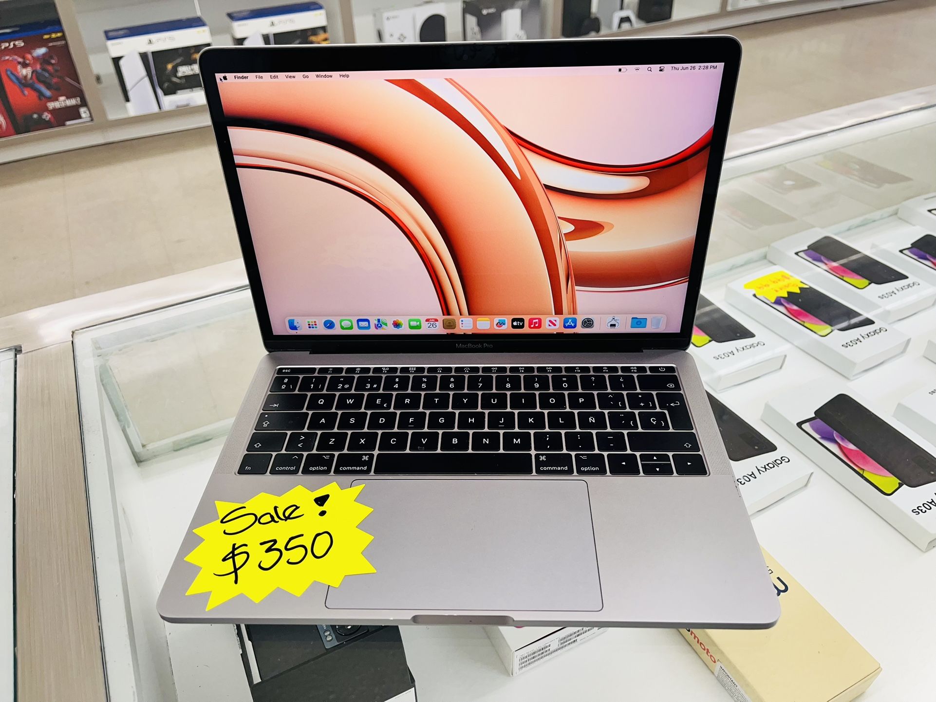 MacBook Pro 2017 8gb Ram 128gb Ssd