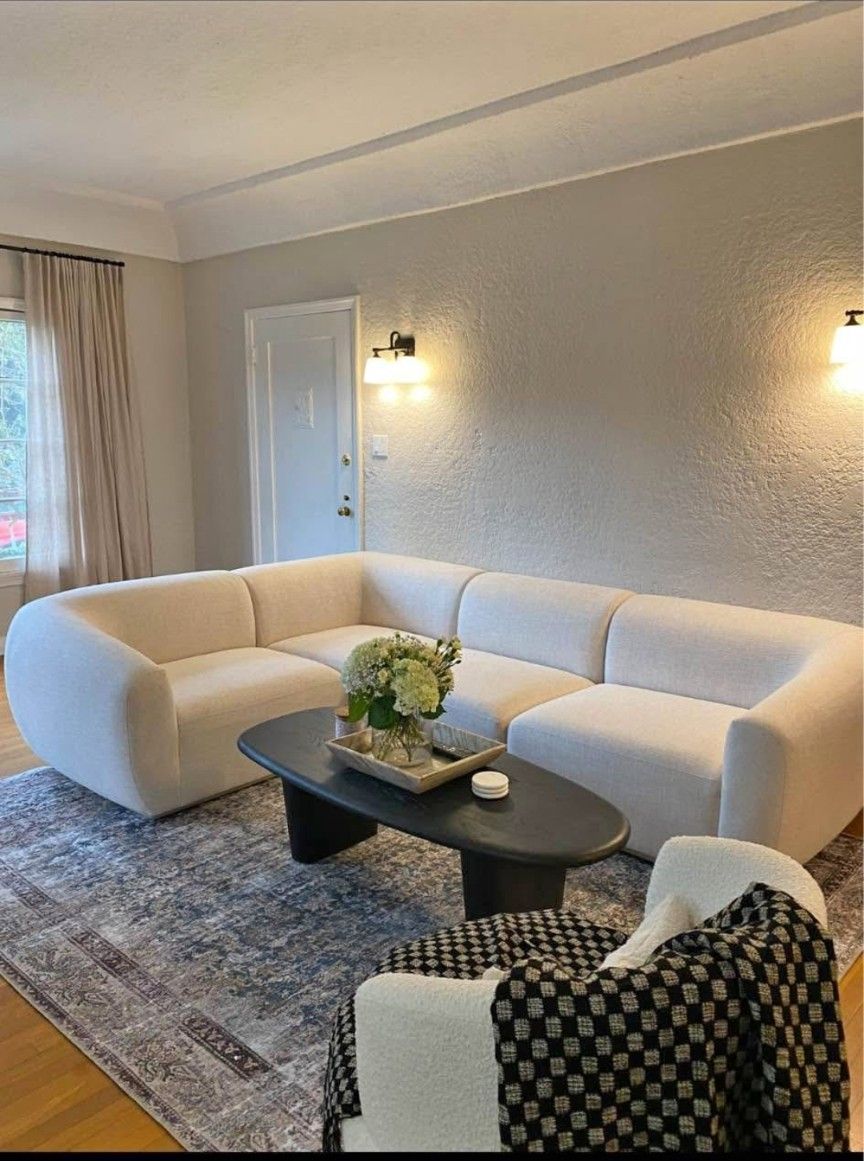 Ultra Modern Couch And Table