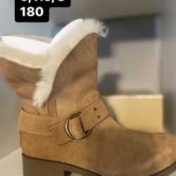 Ugg Boots 👢 Gold Weather