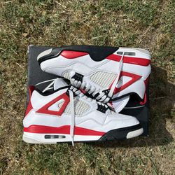 Air Jordan 4 retro size 10