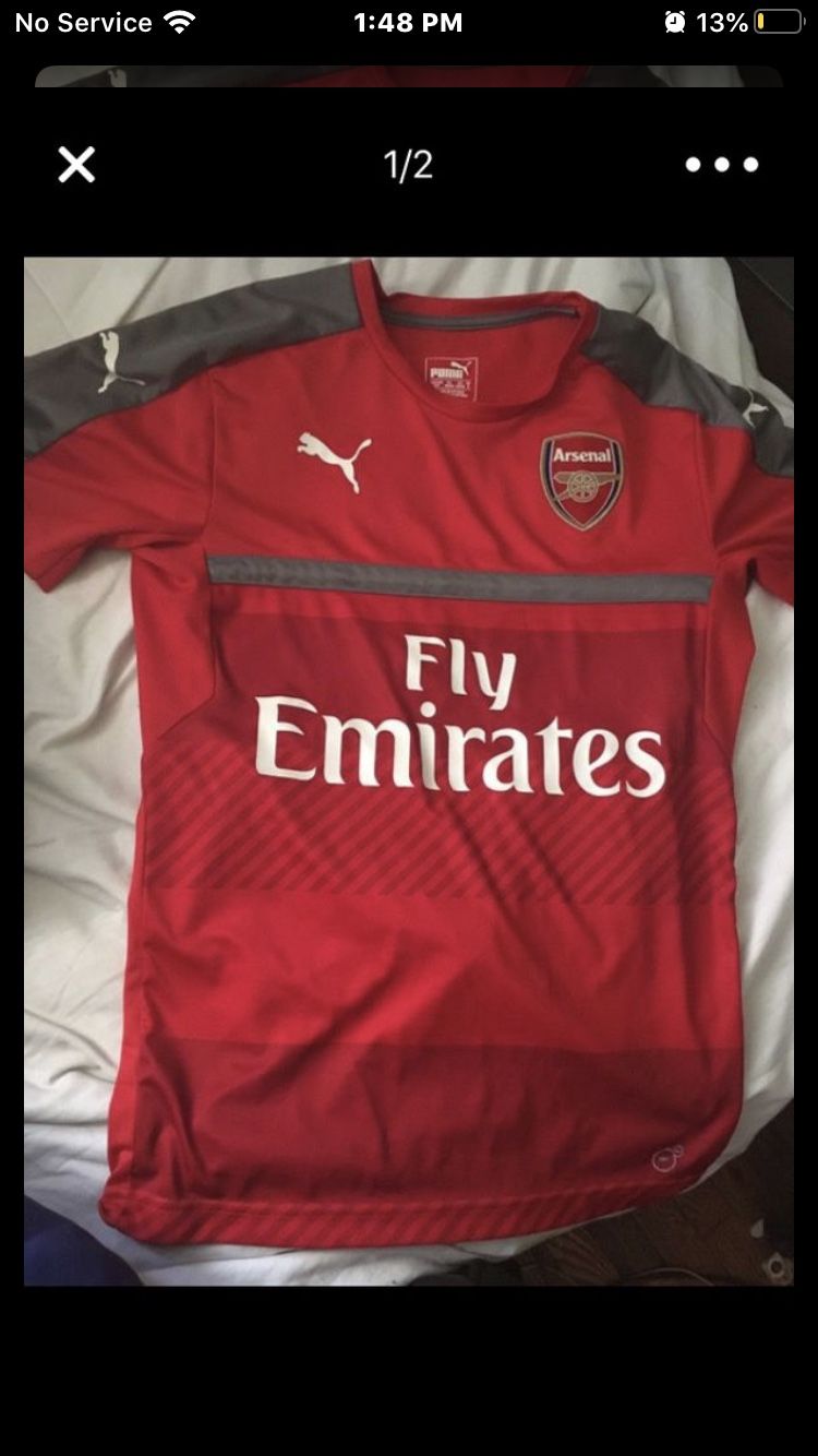 Arsenal fly emirates puma soccer shirt size small