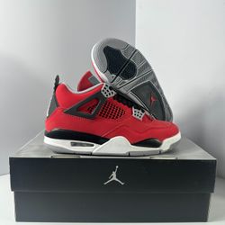 Jordan 4 Toro
