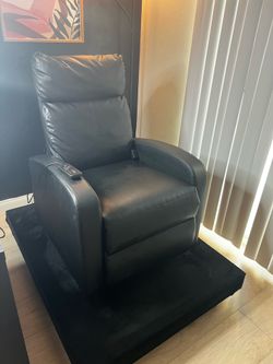 Recliner chair with massage and wood station like new.