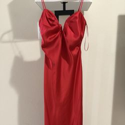 RED MIDI DRESS