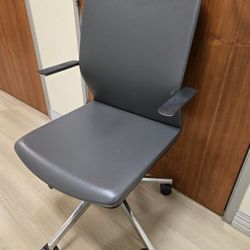 Conference Room/task Chair $50 Each 5 Available 
