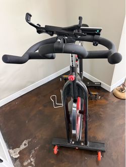 Moving sale.. Bike for $700 bought for 1400