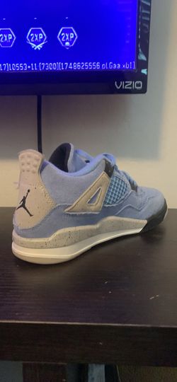 Air Jordan 4 University Blue Size 1.5y