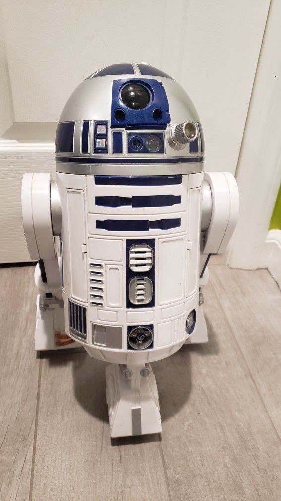 R2-D2 Interactive Astromech Droid
