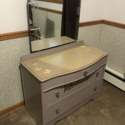 Dresser with Mirror 