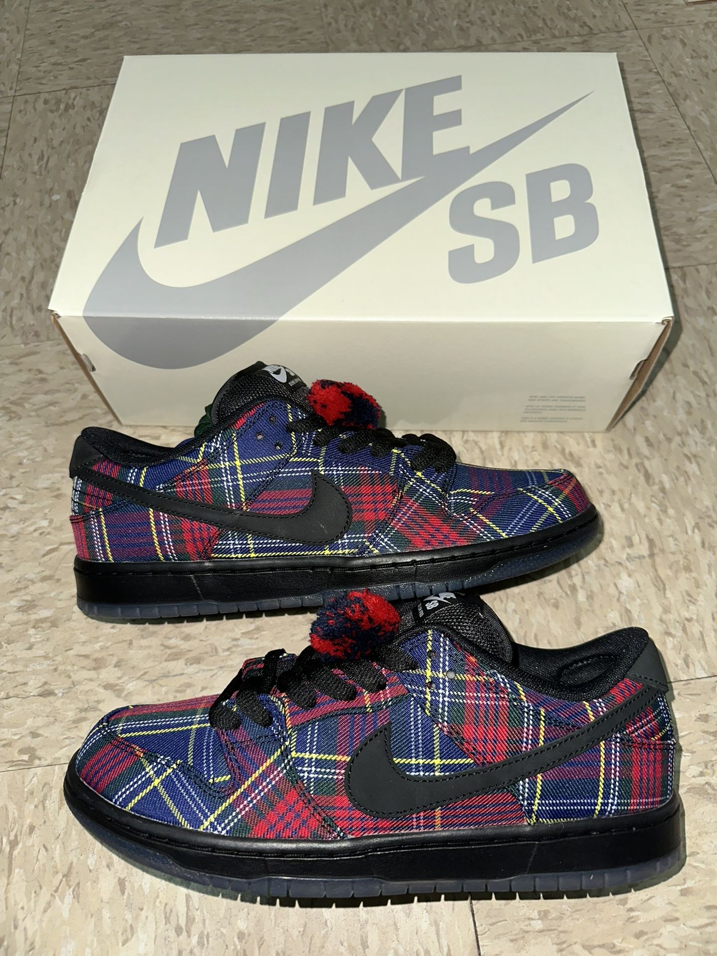 Nike SB Dunk Low Nardwuar Size 12