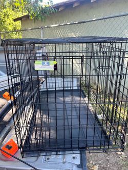 PET CRATE WITH DOUBLE DOOR AND TRAY