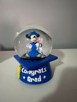 Mickey Mouse graduation water globe