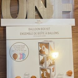 Balloon Box Kit And One Wooden Sign 