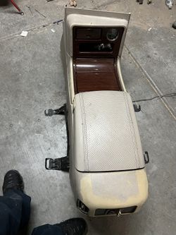 Escalde Center Console 