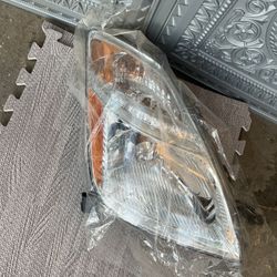 Toyota Prius Headlight Assembly. New