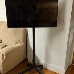 Samsung Smart TV With Stand 