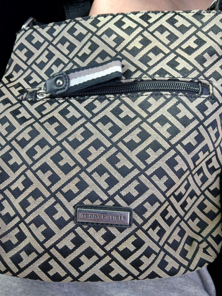 Tommy Hilfiger Crossbody Purse