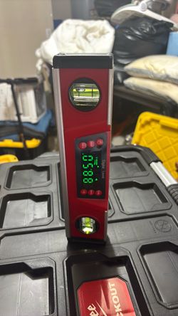 Digital Level with LCD Display