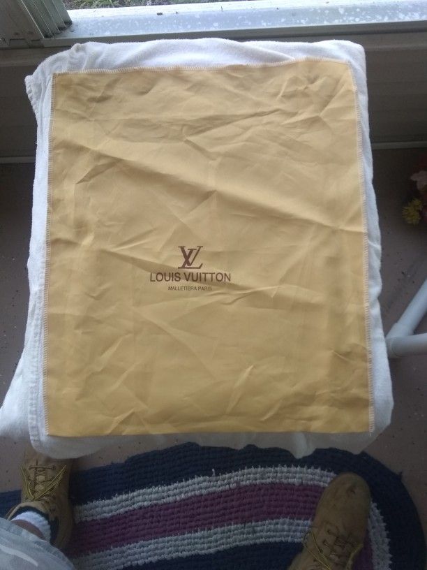 Louis Vuitton dust bag. 