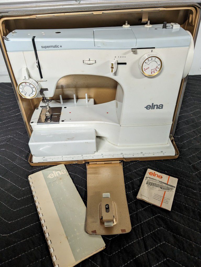 1960s Elna Sewing Machine With Case And Accessories 