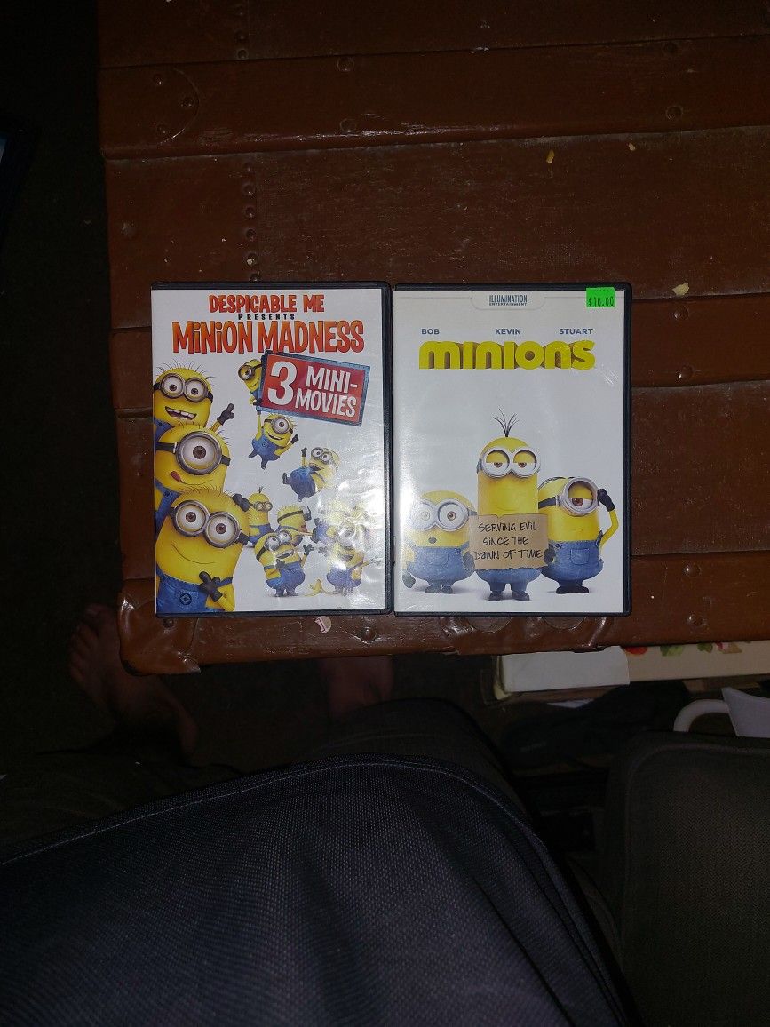 2 Illumination DVDs 3 Despicable Me Mini Movies and Minions 1
