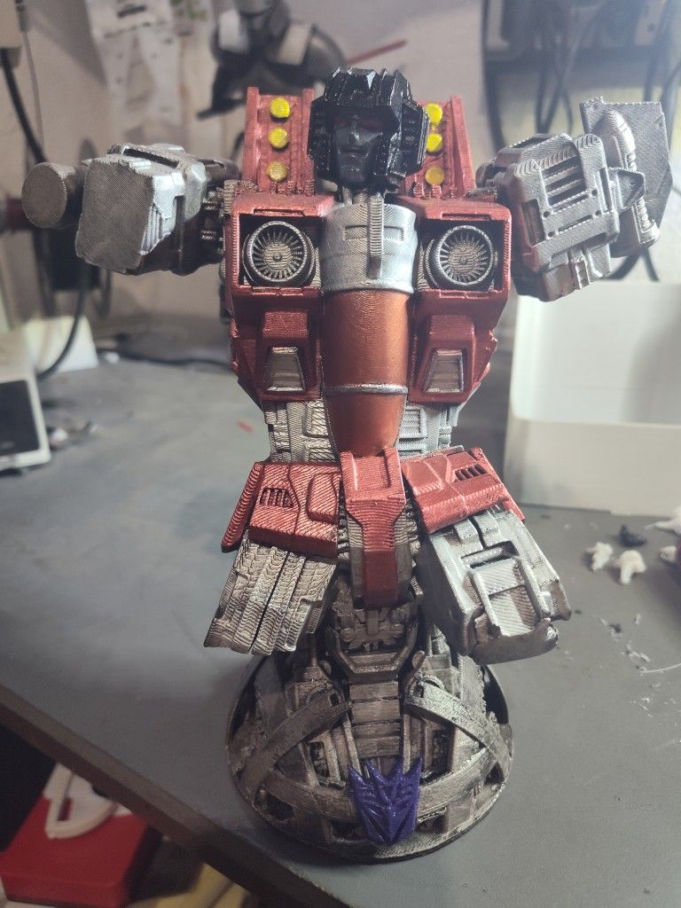 Bust Statue Of Starscream Transformers Decepticons