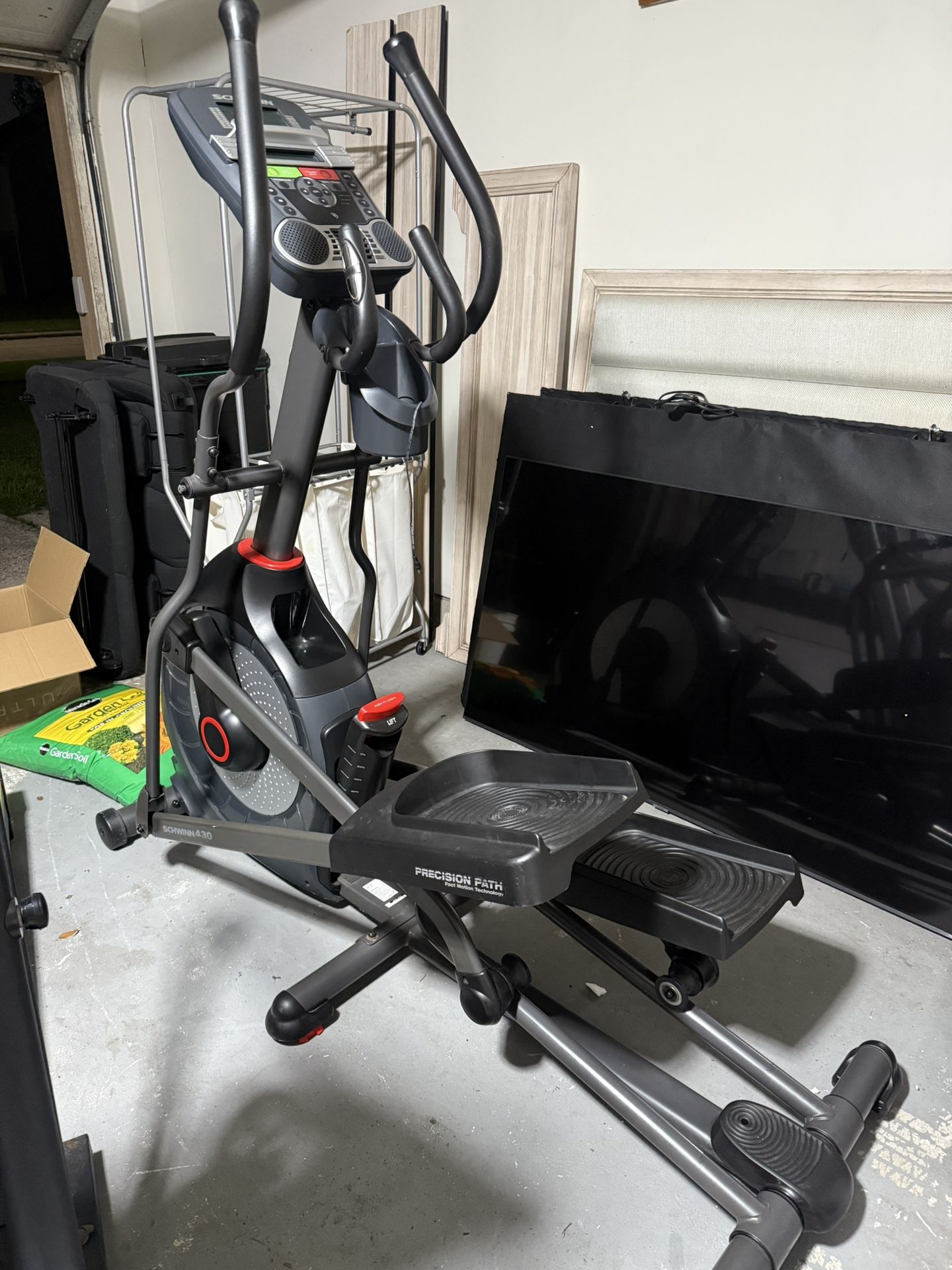 Schwinn elliptical