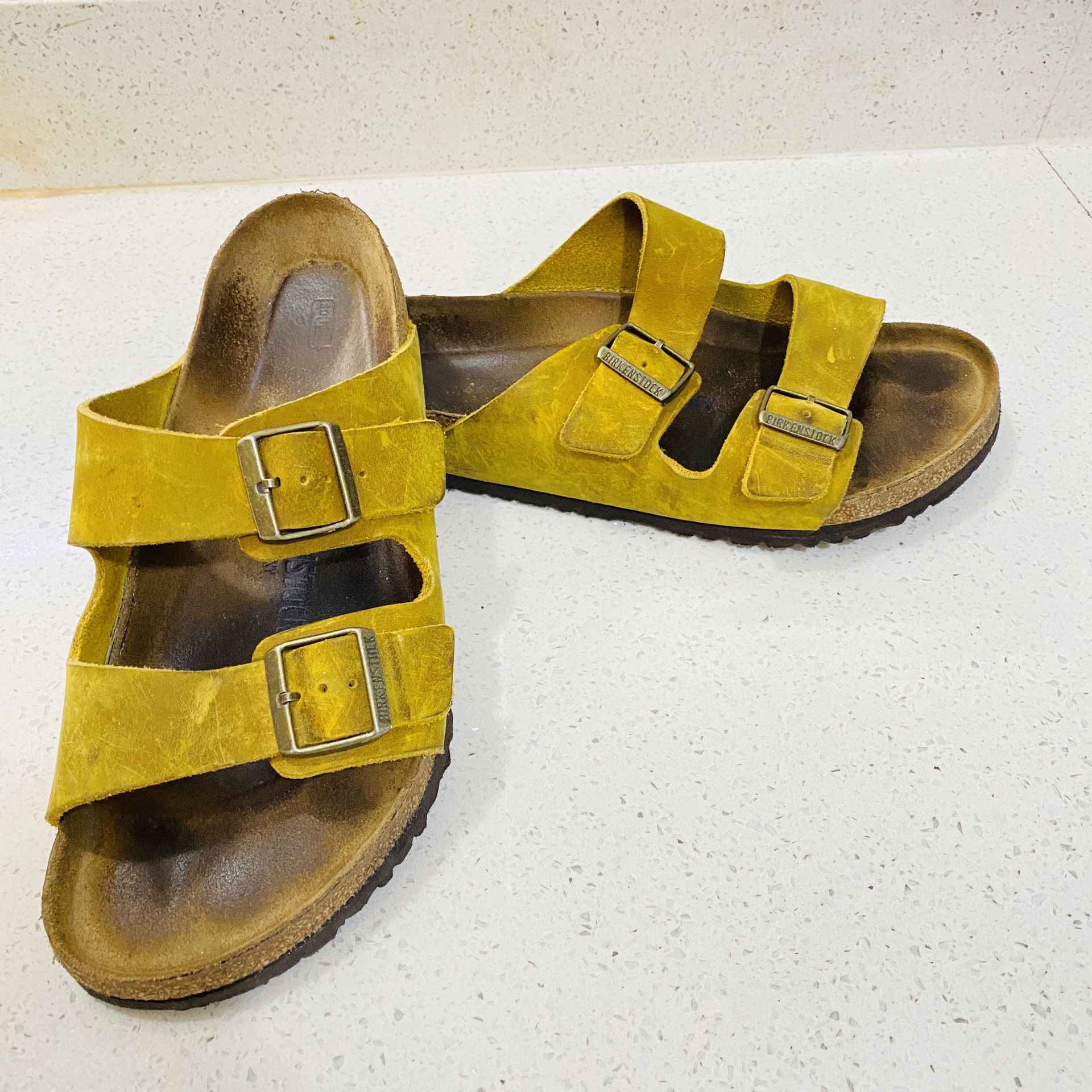Birkenstock Men's Arizona Ochre Oiled Leather Soft Footbed Sandals