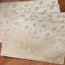 4 Brand New Placemats