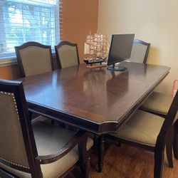 Dining table set