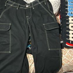 True Religion Cargo Pants .. Color: jet Black 