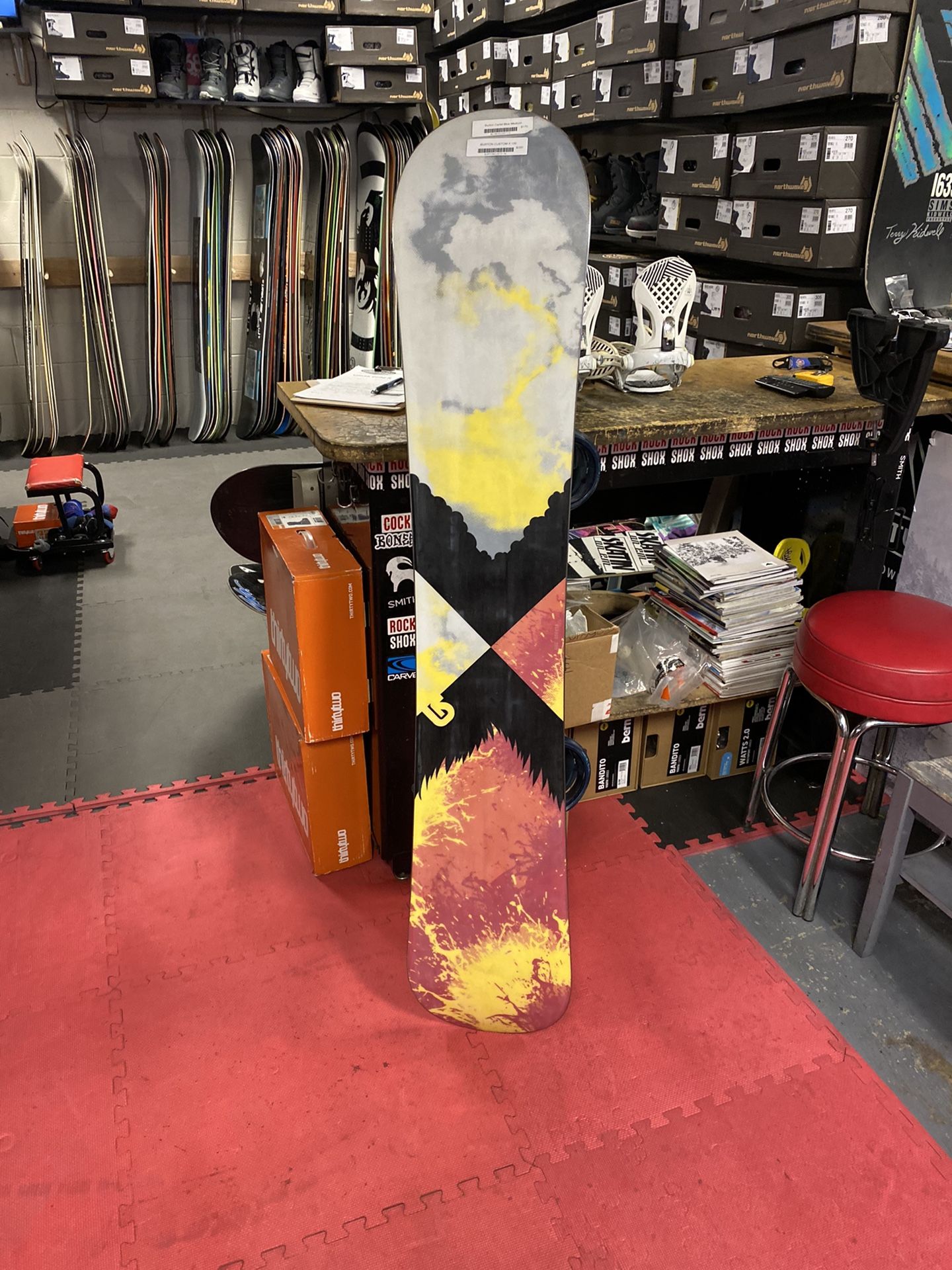 Burton custom x 156 Snowboard with cartel bindings warranty included