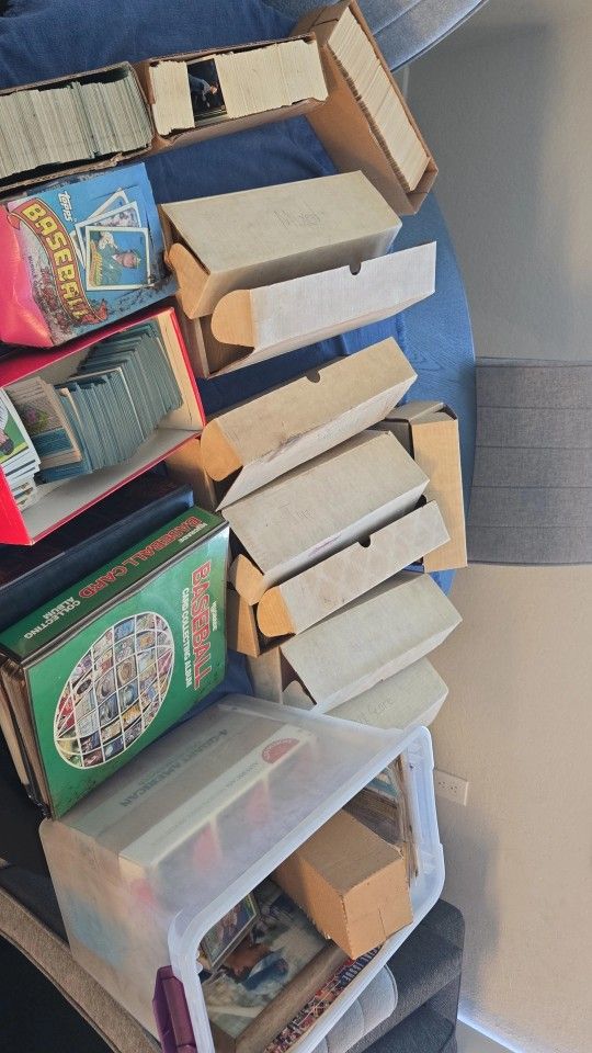 Baseball, Football,  Basketball Cards And Memorabilia 