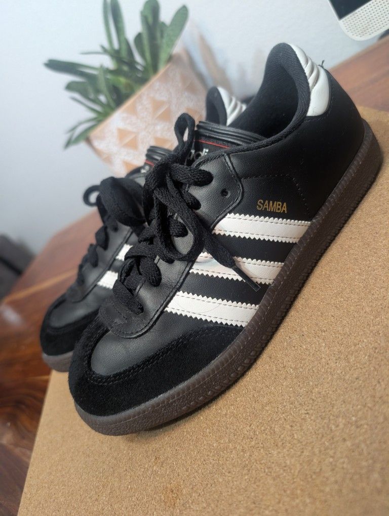 Big Kids(4.5) Samba Adidas