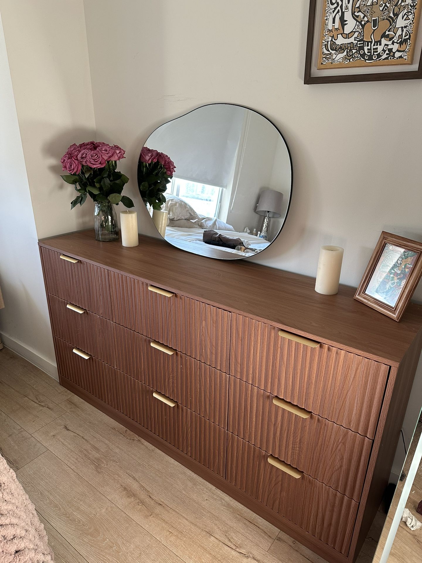 Modern Fluted Wood Dresser- 9 Drawers