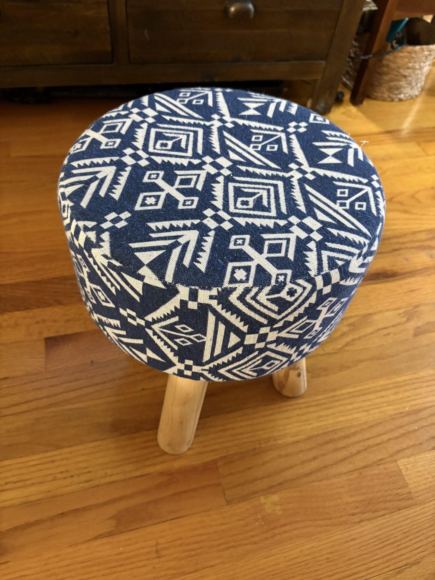Short Stool