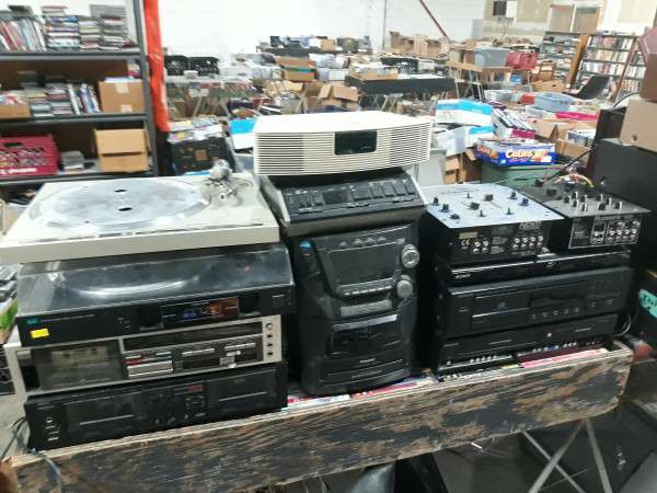 Electronics for SALE SATURDAY OCTOBER 31
