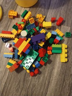 Tyco Bucket Of Plastic Blocks LEGO Style