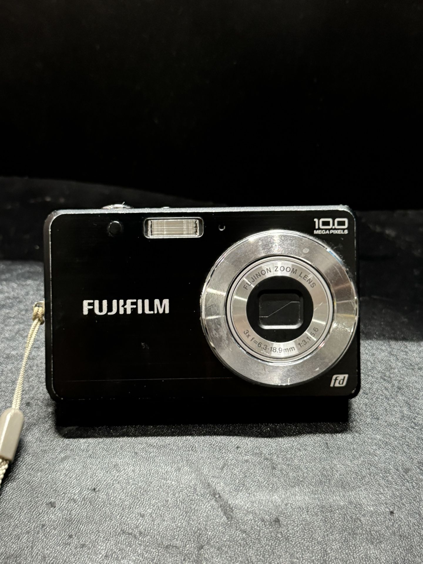 Fujifilm FinePix J20 10MP Digital Camera