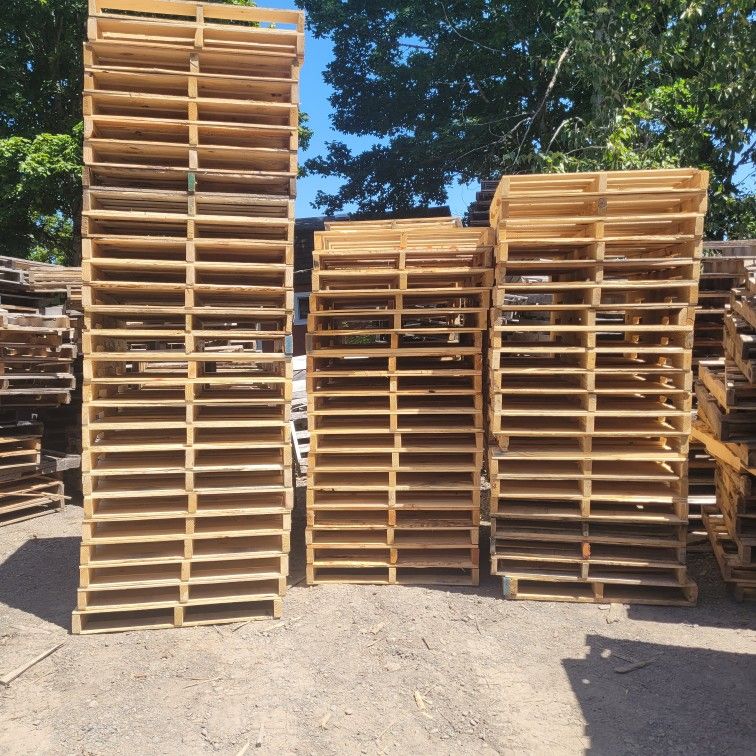 48x40 Pallets, #1s, Great Condition!