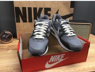 Air Max Command men size 9
