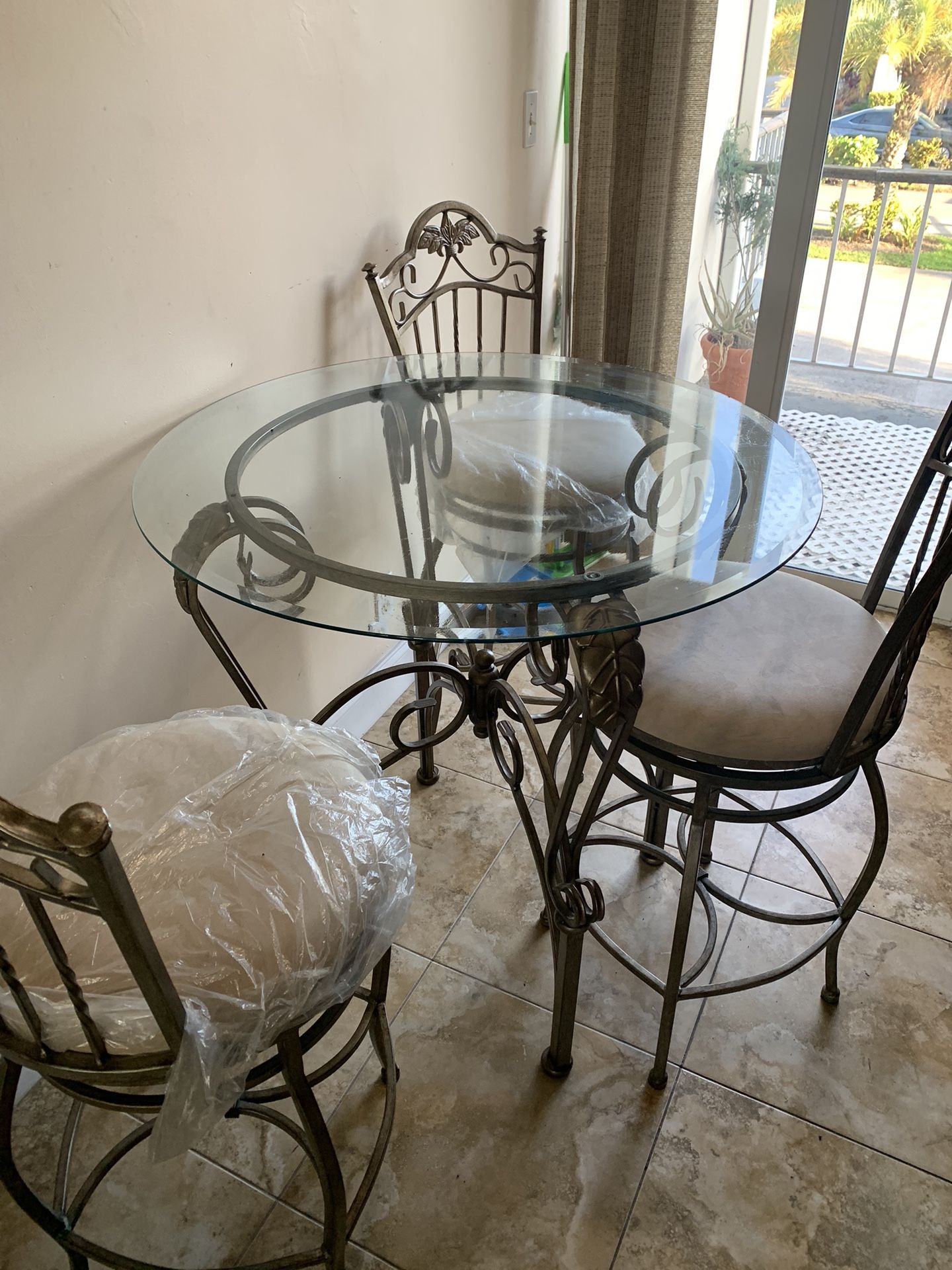 Glass Top Bistro Kitchen Table Setwith 4 Chairs
