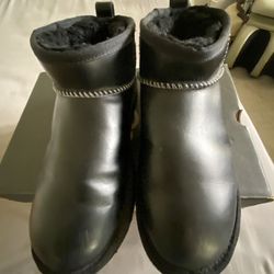 Ugg Classic Ultra Mini Leather Regen