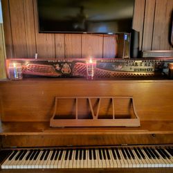 Antique Chas. F. Netzow Piano 