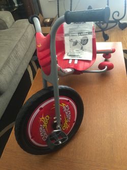 Razor Flash Rider 360 Kids Tricycle