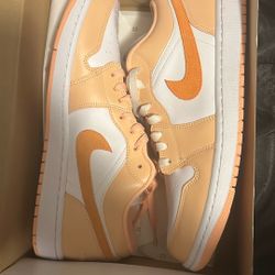 Wmns Air Jordan 1 Low. Sunset Haze