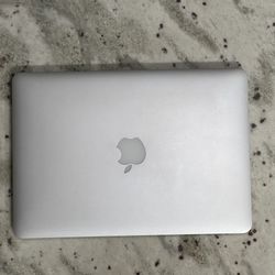MacBook Pro 13” Retina (2015) – i7, 16GB, 500GB SSD