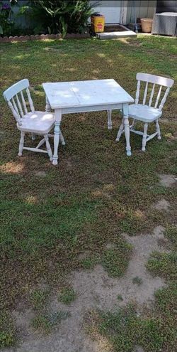 Children's vintage table and chairs set