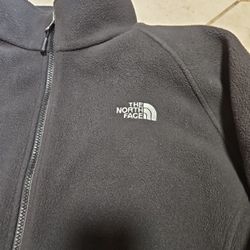 The North Face Winter Jacket For Men's Size XL Authentic 